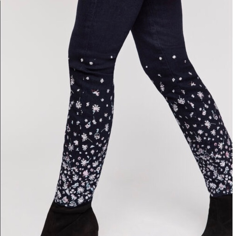 BCBGeneration Skinny Jean in Dark Denim - Picture 4 of 5